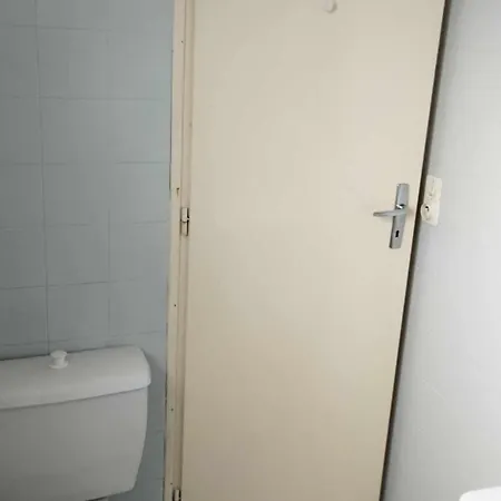 Maison Proche Bord De Pour 4 Personnes بيت للعطل *